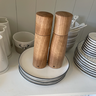 Gewürzmühle aus Holz